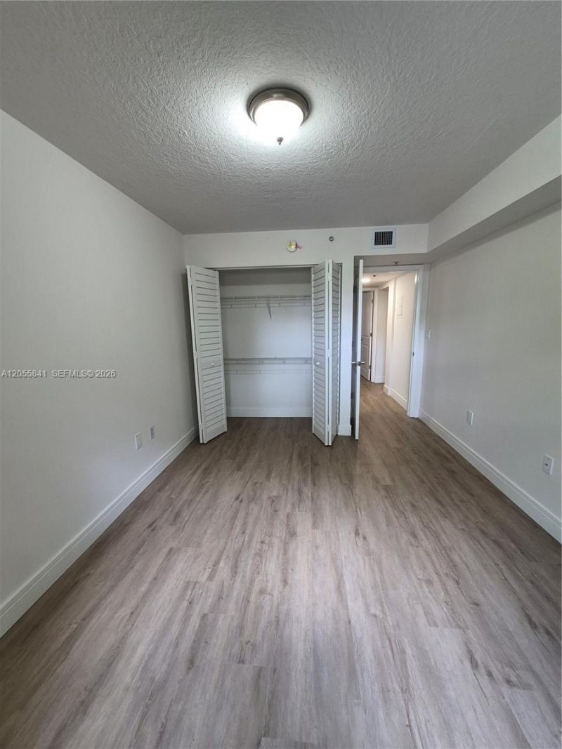 771 N Pine Island Rd, Unit 106, Plantation, FL 33324 Photo