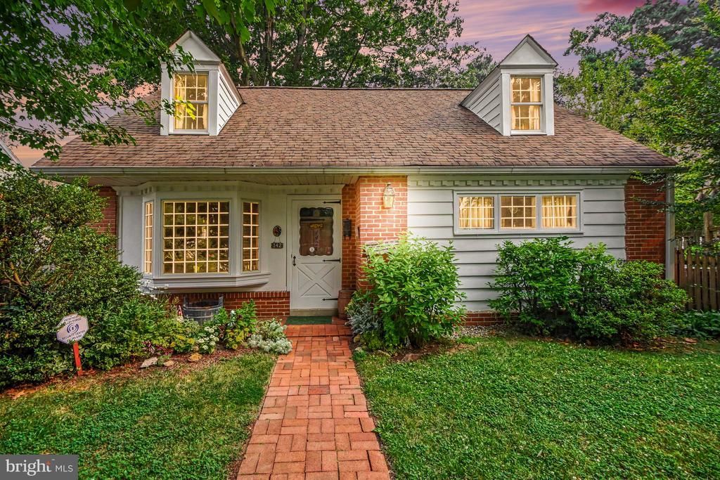 142 OXFORD CIRCLE , EAGLEVILLE, PA 19403