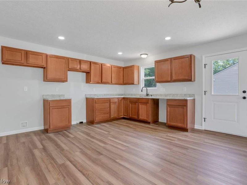 353 Elm Street, New Straitsville, OH 43766 Photo 12
