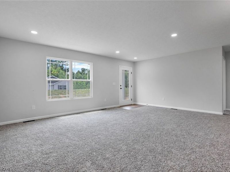 353 Elm Street, New Straitsville, OH 43766 Photo 9
