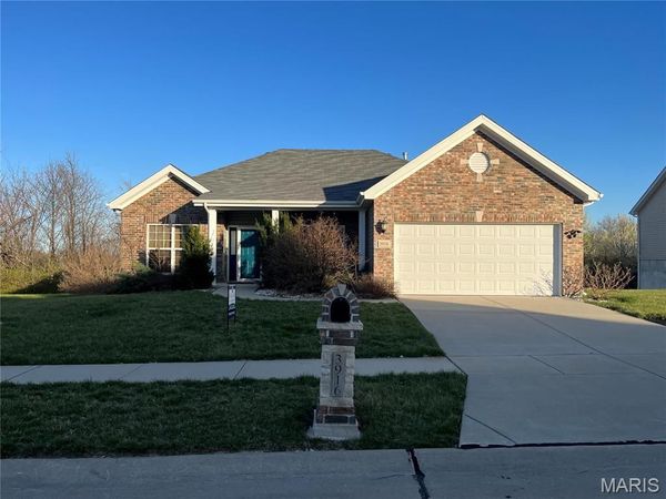 3916 Albers Pointe Drive , Florissant, MO 63034