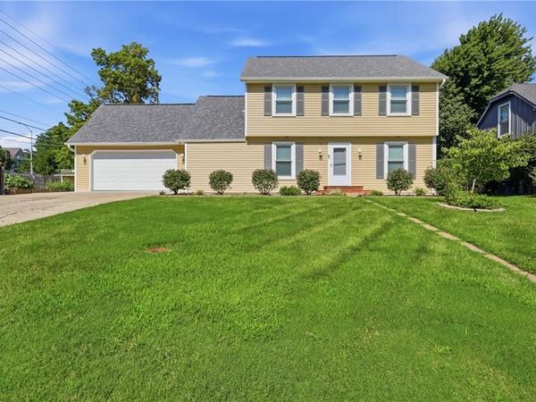 10282 Haskins Street, Lenexa, KS 66215