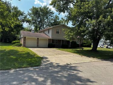 701 Rosamond Drive, Jefferson Twp, OH 45417