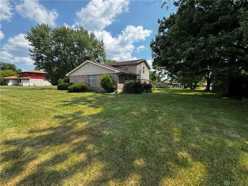 701 Rosamond Drive, Jefferson Township, OH 45417 Photo 14