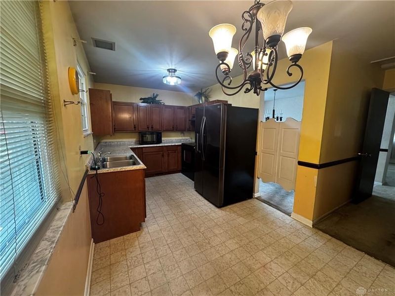 701 Rosamond Drive, Jefferson Township, OH 45417 Photo 17