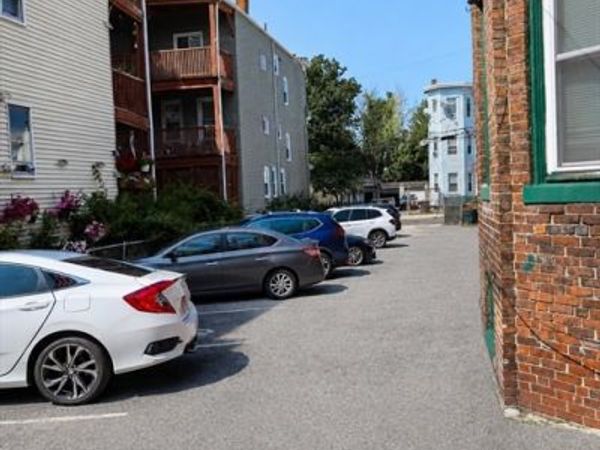 41 Library St, Chelsea, MA 02150