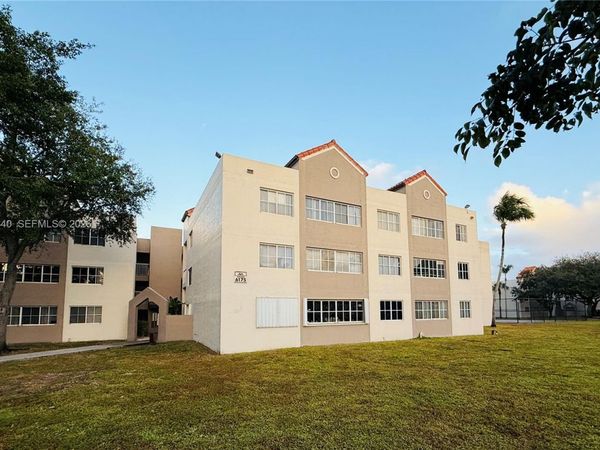 6175 NW 186th St , Unit 104, Hialeah, FL 33015