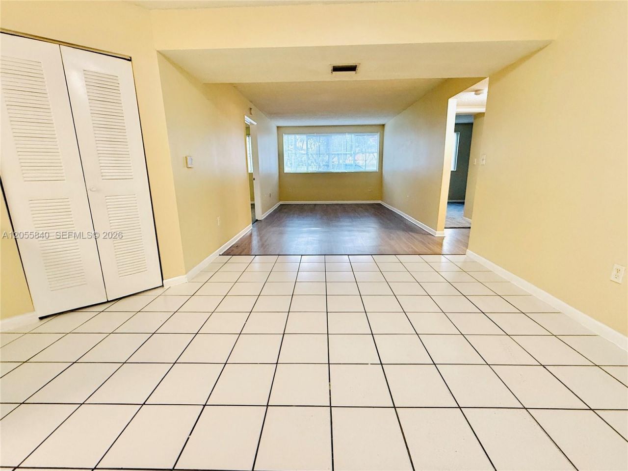 6175 NW 186th St , Unit 104, Hialeah, FL 33015 Photo