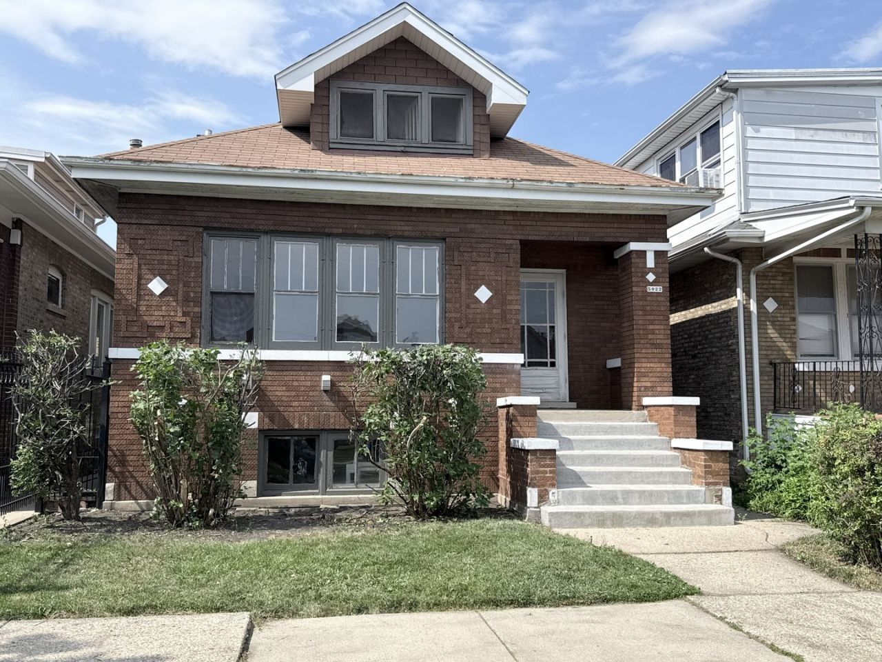 5022 W Schubert Avenue , Chicago, IL 60639