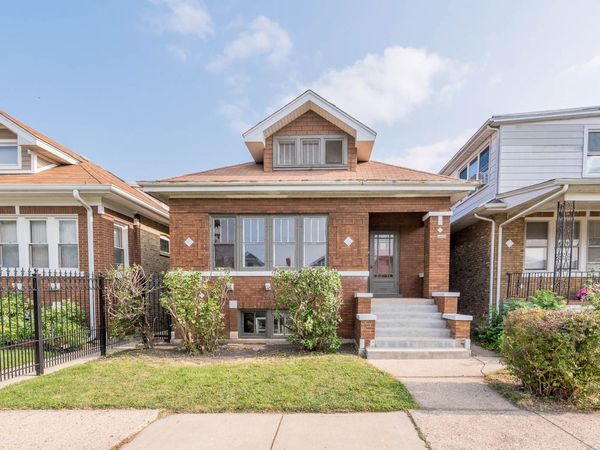 5022 W Schubert Avenue, Chicago, IL 60639