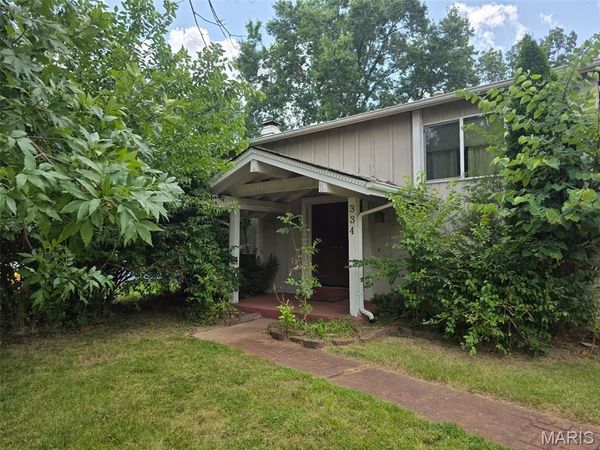 334 Bellezza Drive, Ballwin, MO 63021