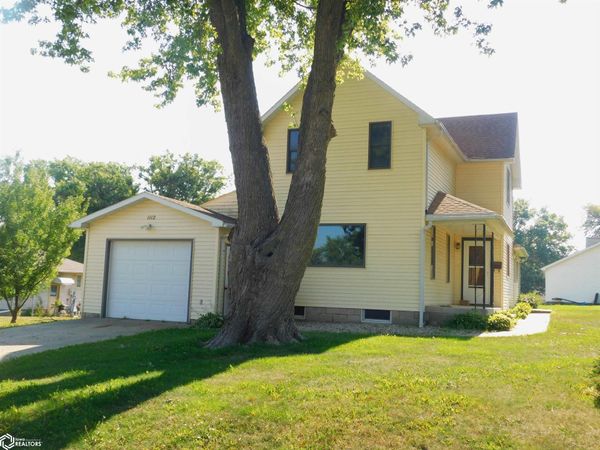 1112 Elm Street, Manning, IA 51455