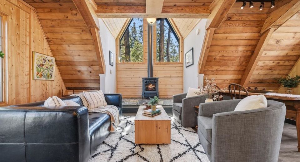 665 N Fork Place, Soda Springs, CA 95715 Photo