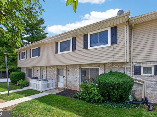 217 VILLAGE WALK, Unit 217, EXTON, PA 19341
