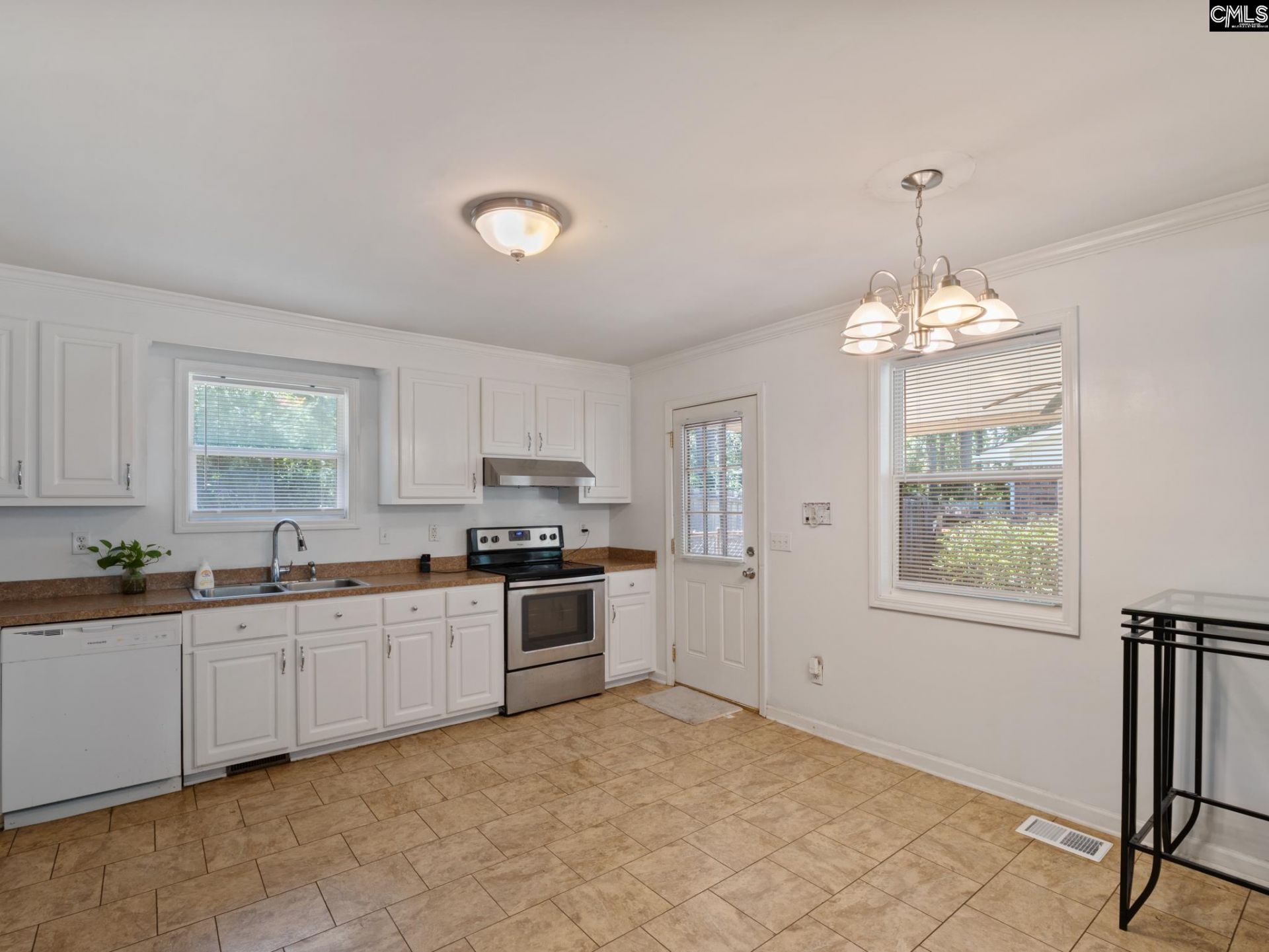 1512 Hollingshed Road  Photo 11