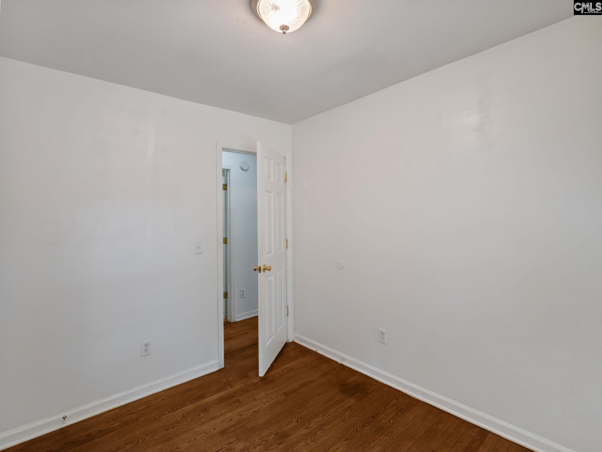 1512 Hollingshed Road  Photo 16