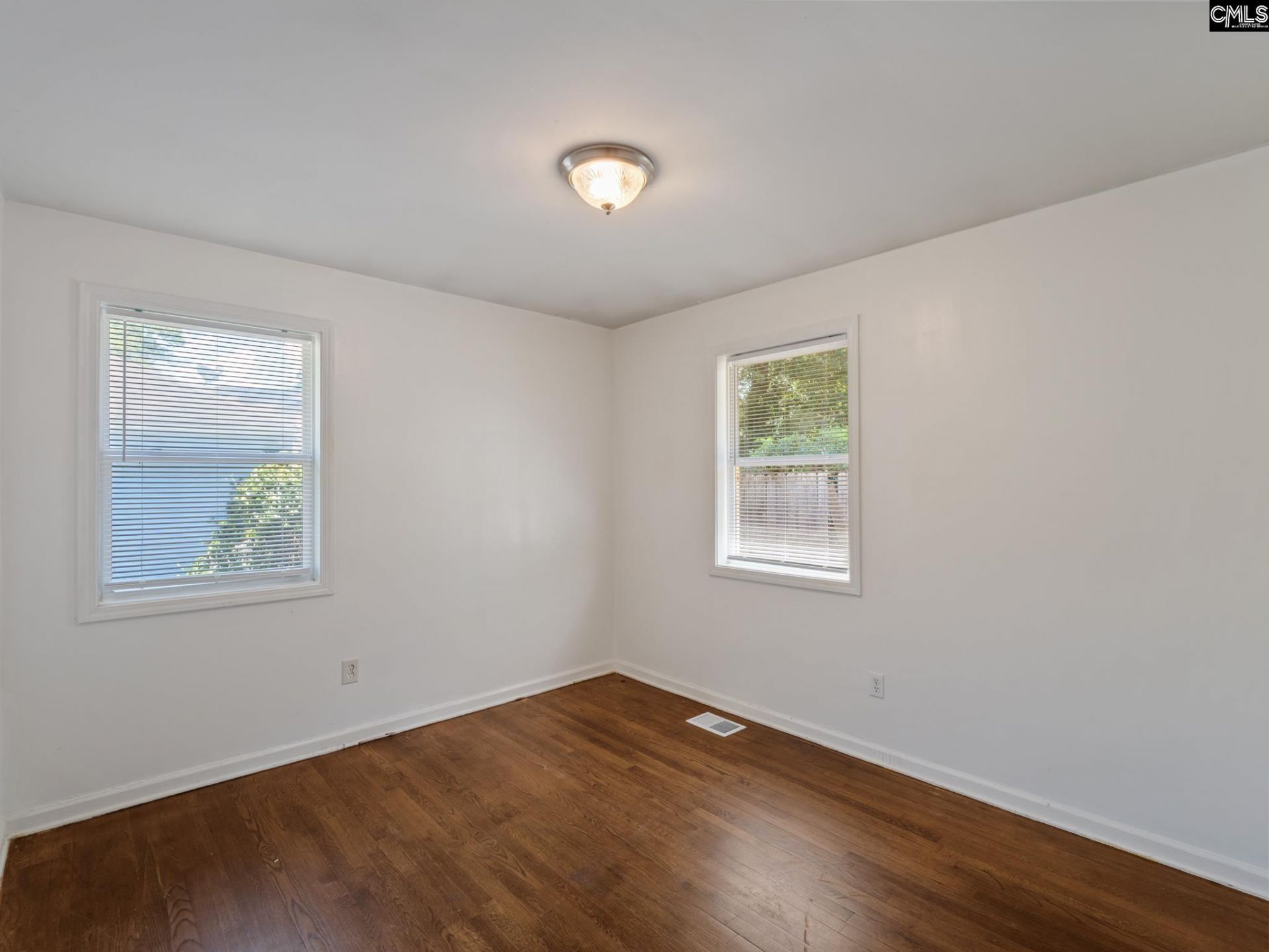 1512 Hollingshed Road  Photo 26