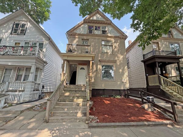 1556 S 24th St, Unit 1558, Milwaukee, WI 53204