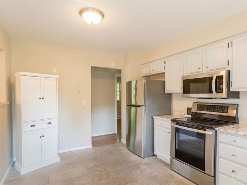 673 Karnak Court, Delhi Twp, OH 45233 Photo 4