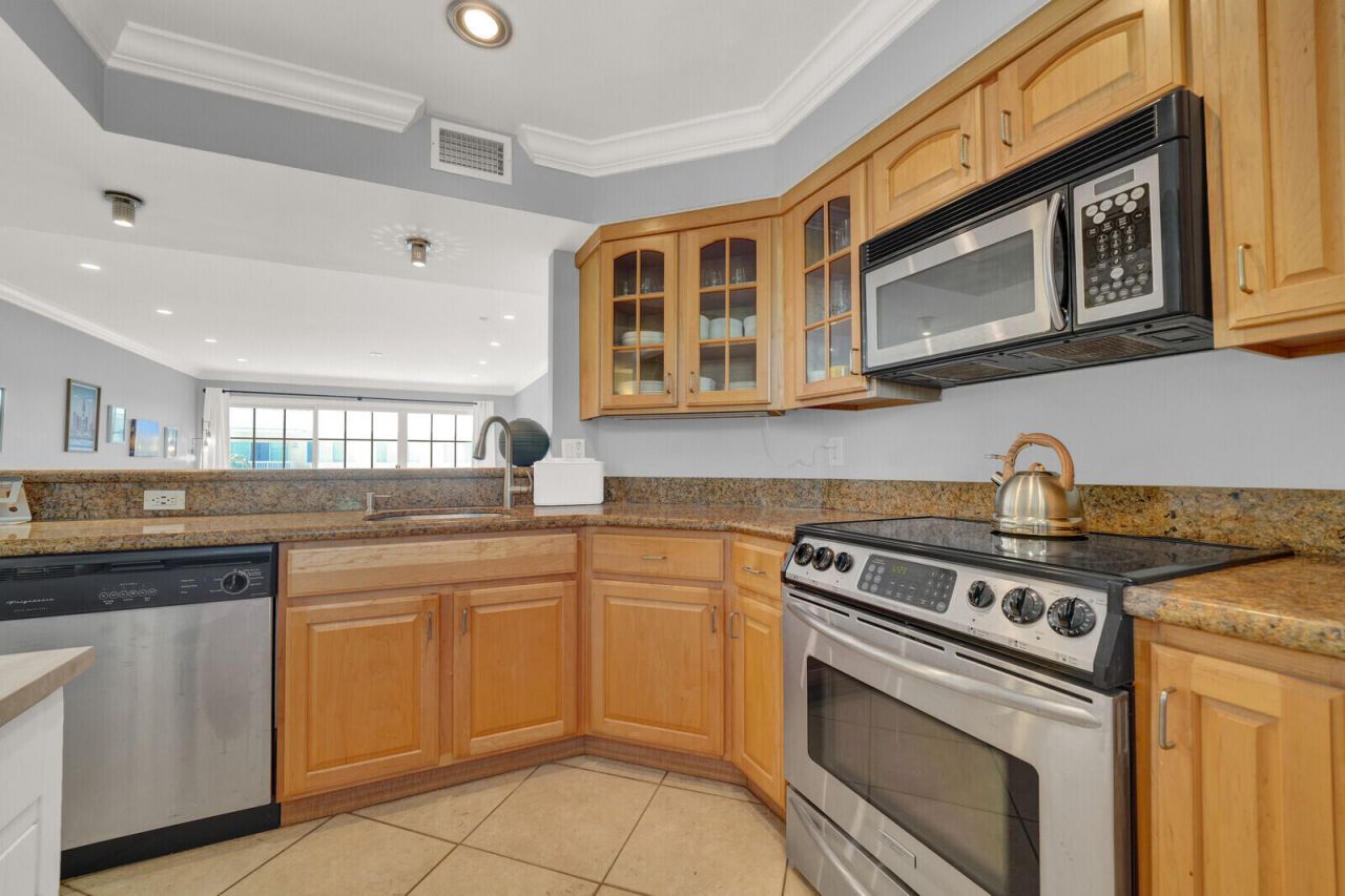 1501 E Broward Boulevard, Unit 810, Fort Lauderdale, FL 33301 Photo