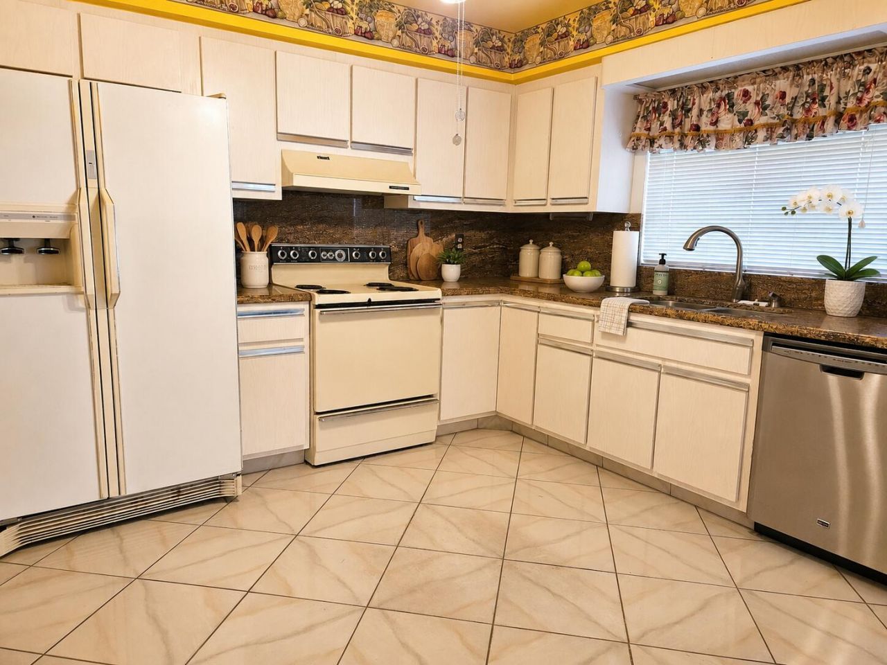 4763 Storkwood Terrace, Unit B, Boynton Beach, FL 33436 Photo