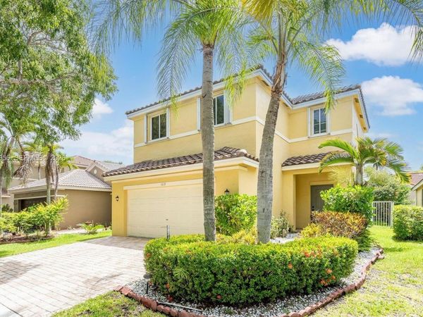 4319 Greenbriar Ln, Weston, FL 33331