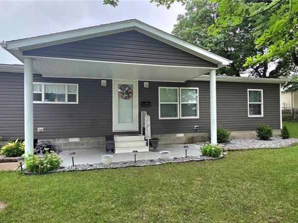 501 E Broadway Street, Steeleville, IL 62288