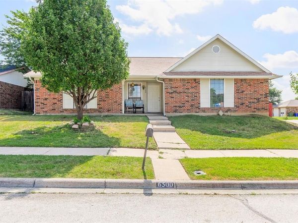 6500 Hughes Drive, Watauga, TX 76148