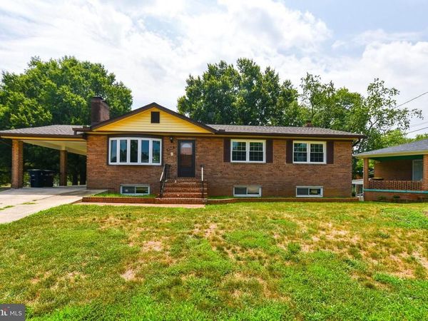 6703 GROVETON DRIVE, CLINTON, MD 20735