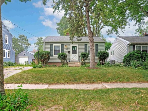 3438 HARGROVE Street, Madison, WI 53714