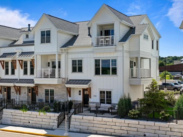 266 High STREET, Unit 12, Fontana, WI 53125