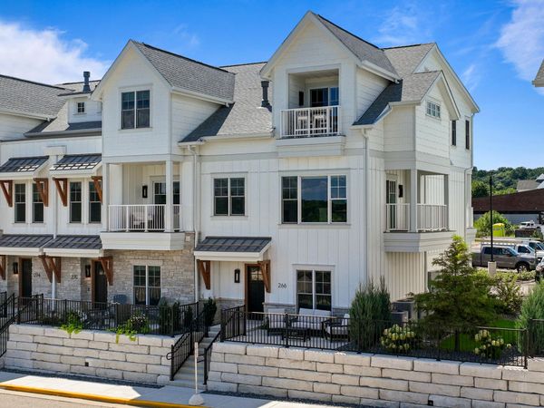 266 High St, Unit 12, Fontana, WI 53125