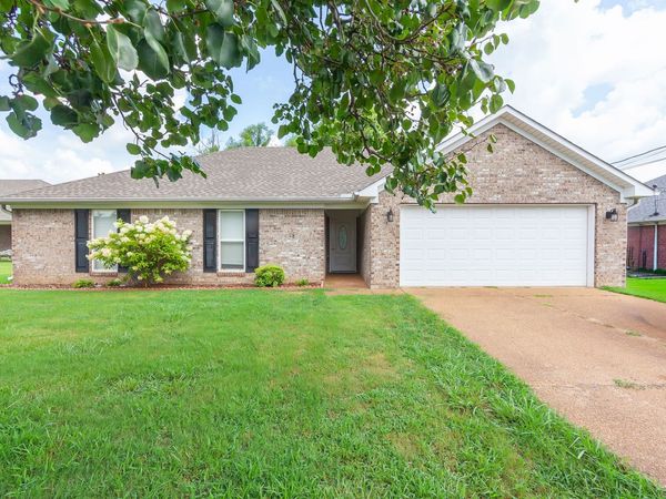 163 Romie Dr, Jackson, TN 38305