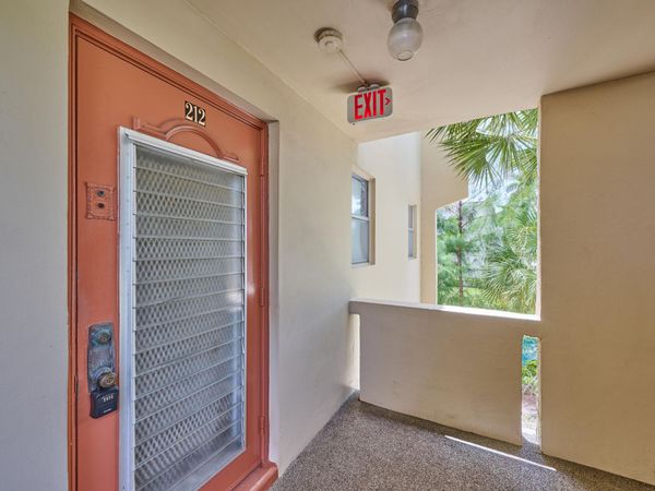 3091 E Sunrise Lakes Drive E, Unit 212, Sunrise, FL 33322