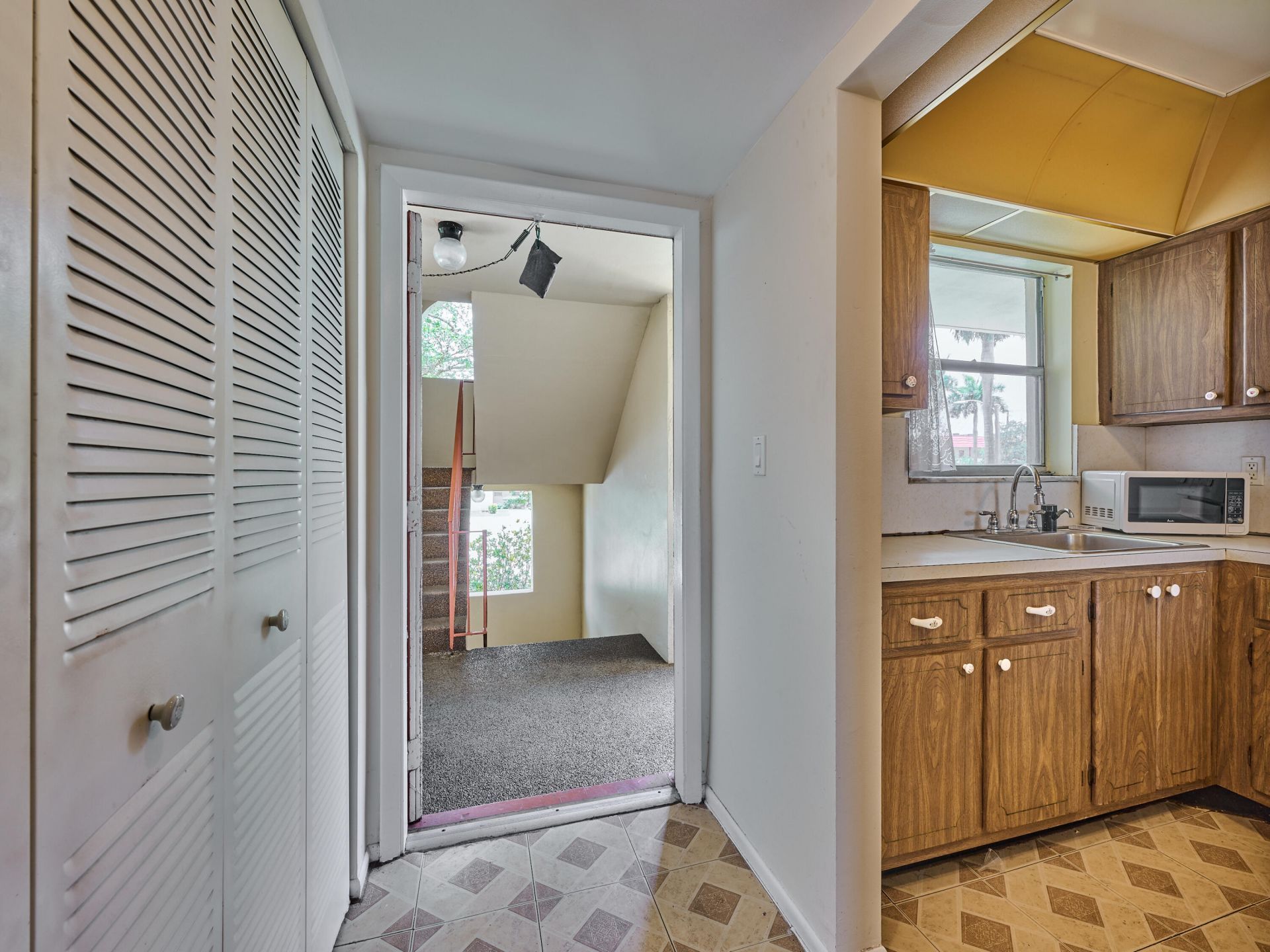 3091 E Sunrise Lakes Drive E, Unit 212, Sunrise, FL 33322 Photo