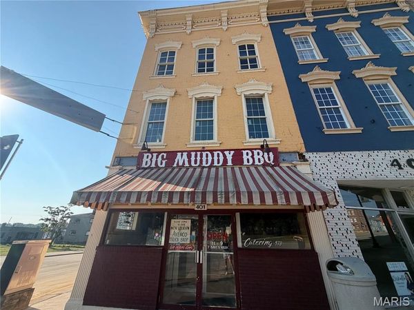 401 Broadway , Hannibal, MO 63401