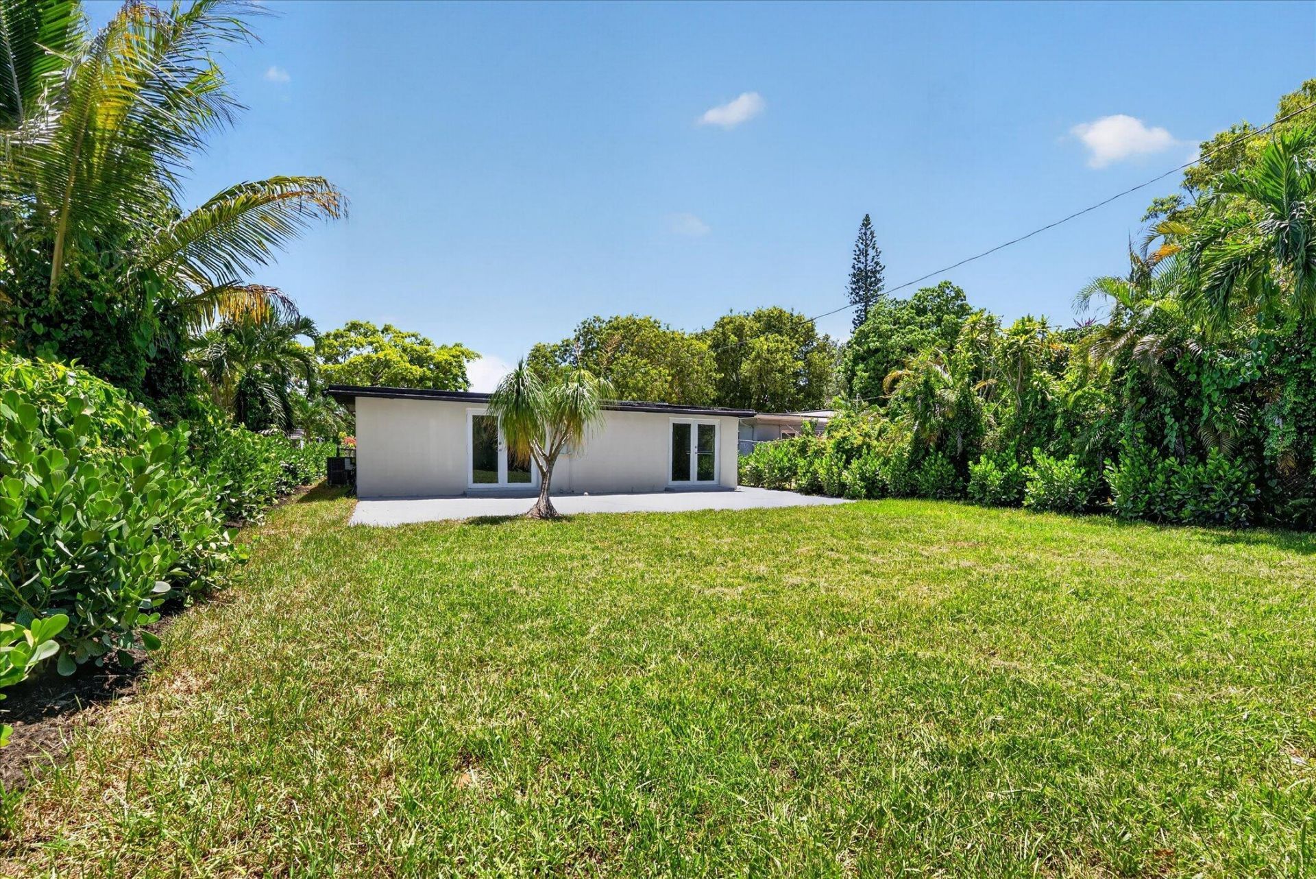 1645 NW 121st Street, North Miami, FL 33167 Photo