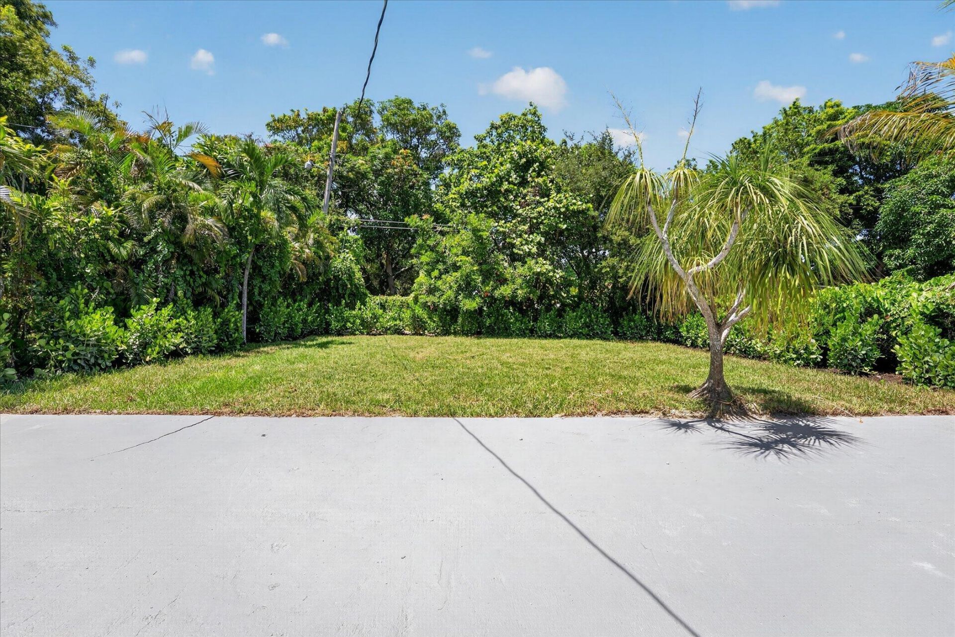 1645 NW 121st Street, North Miami, FL 33167 Photo
