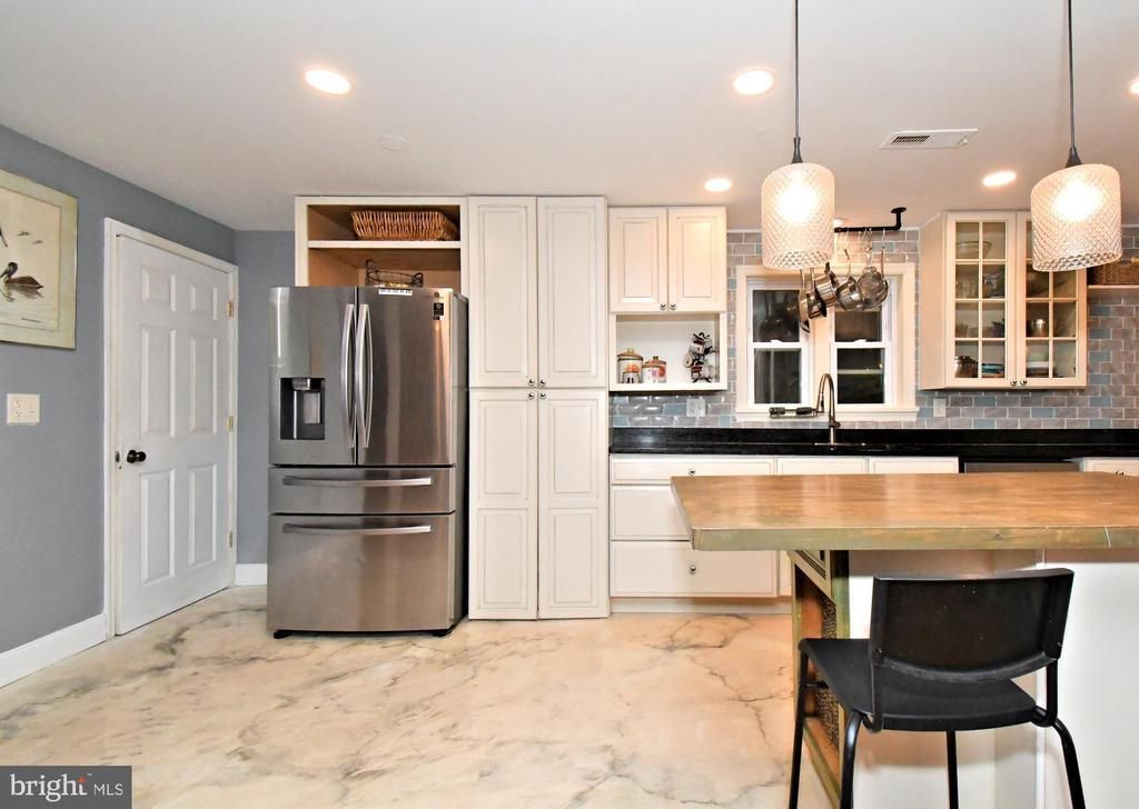 658 MACOBY AVENUE, GREEN LANE, PA 18054