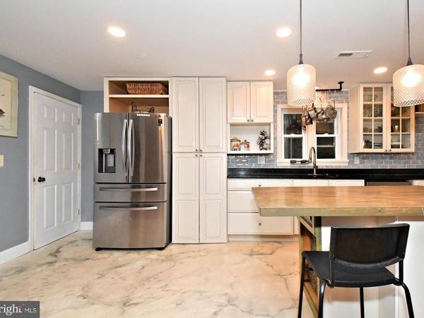 658 MACOBY AVENUE, GREEN LANE, PA 18054