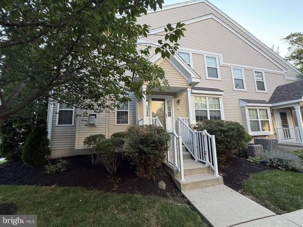 223 FLAGSTONE ROAD , Unit 8, CHESTER SPRINGS, PA 19425