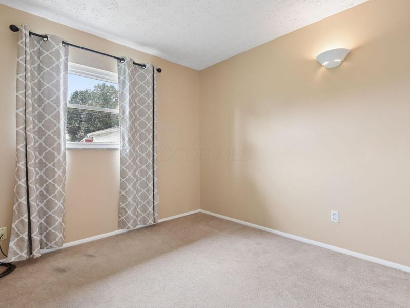 1267 Striebel Road , Columbus, OH 43227 Photo 18