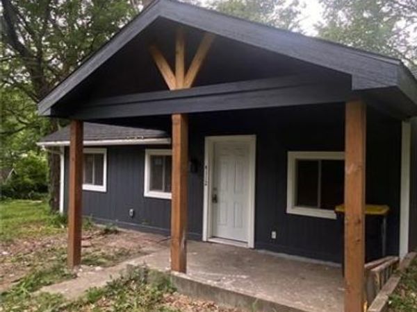 4112 N Mersington Avenue, Kansas City, MO 64117
