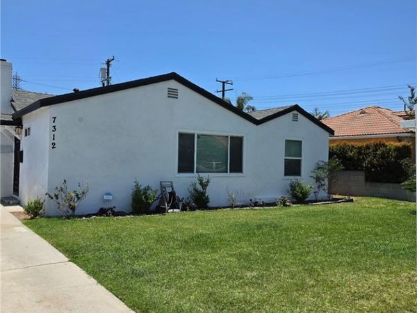 7312 Walnut , Paramount, CA 90723