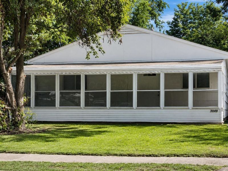 3049 Durham Drive , Columbus, OH 43207 Photo 1