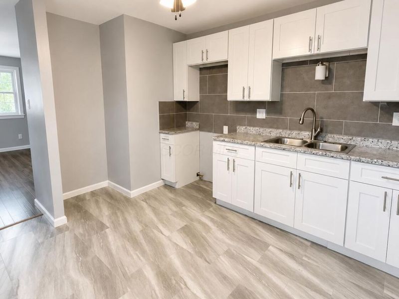 3049 Durham Drive , Columbus, OH 43207 Photo 6