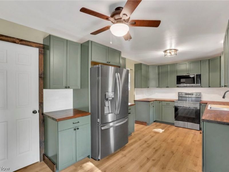 134 Mill Street E, Senecaville, OH 43780 Photo 2