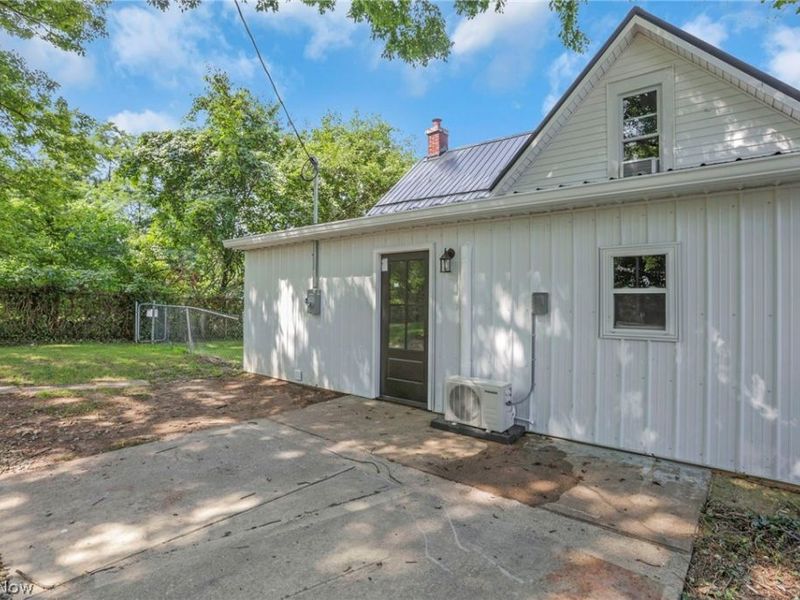 134 Mill Street E, Senecaville, OH 43780 Photo 32