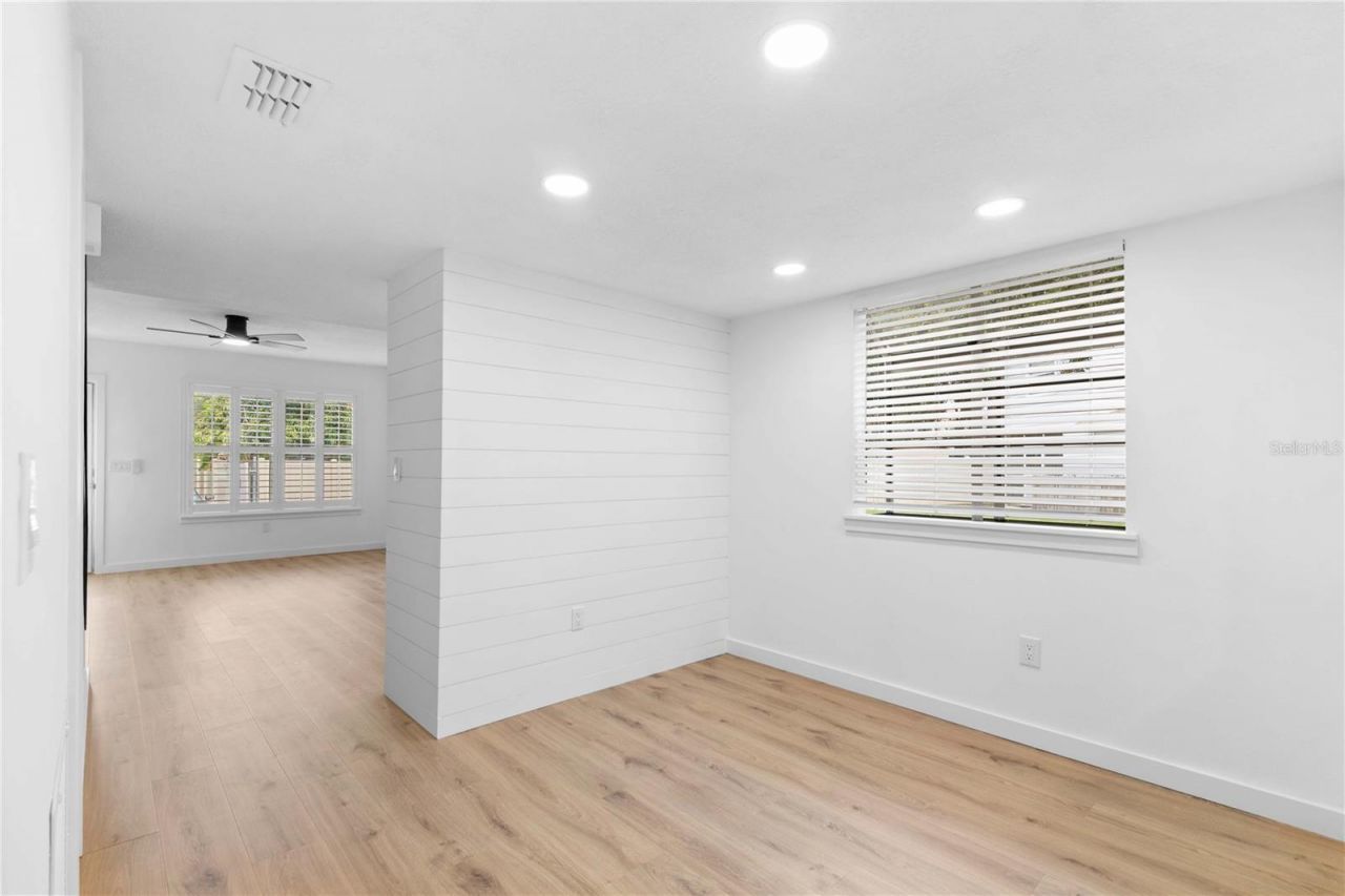 8711 Cobbler Place , Tampa, FL 33615 Photo