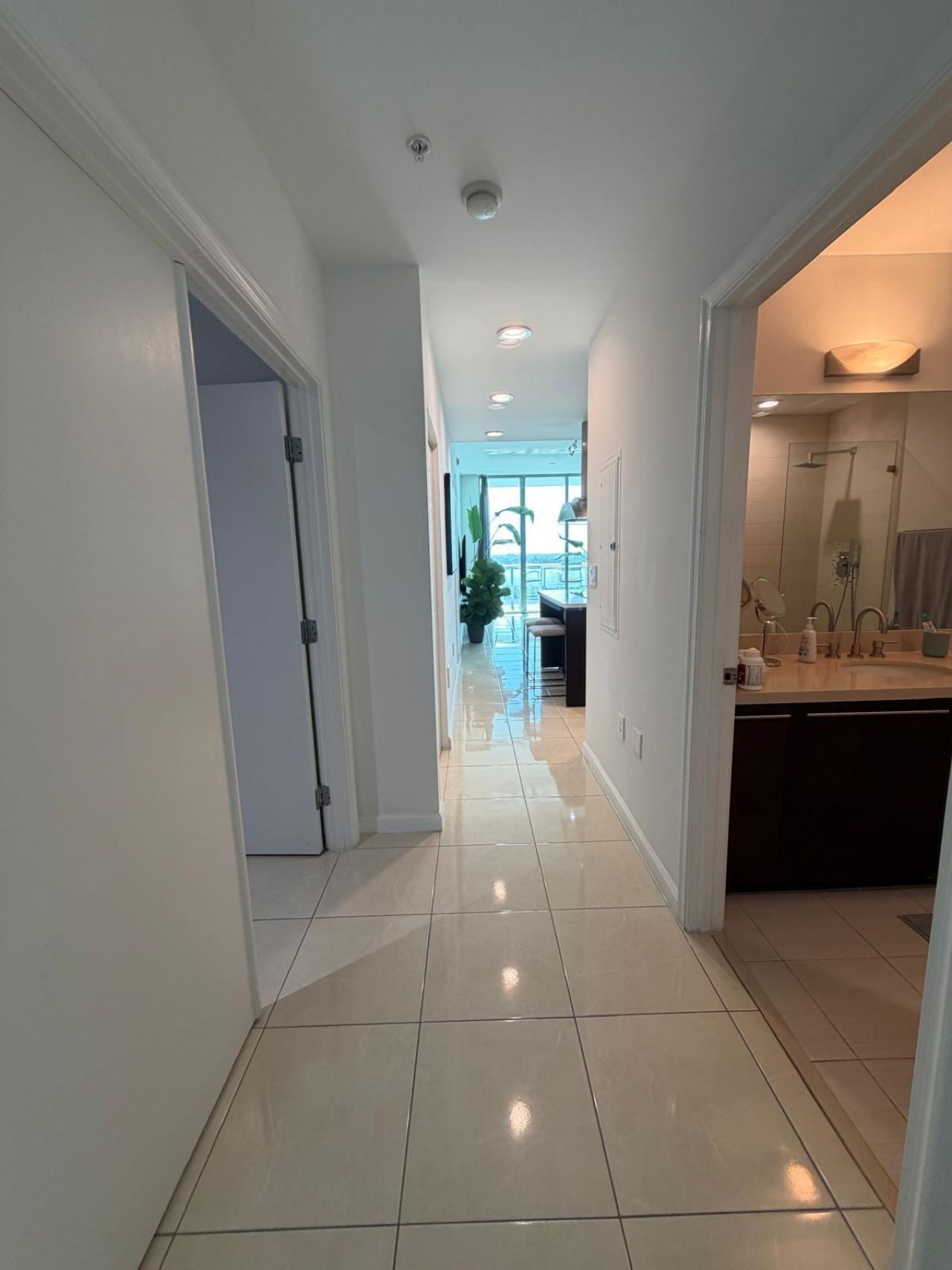 7930 East Drive, Unit 1506, North Bay Village, FL 33141 Photo